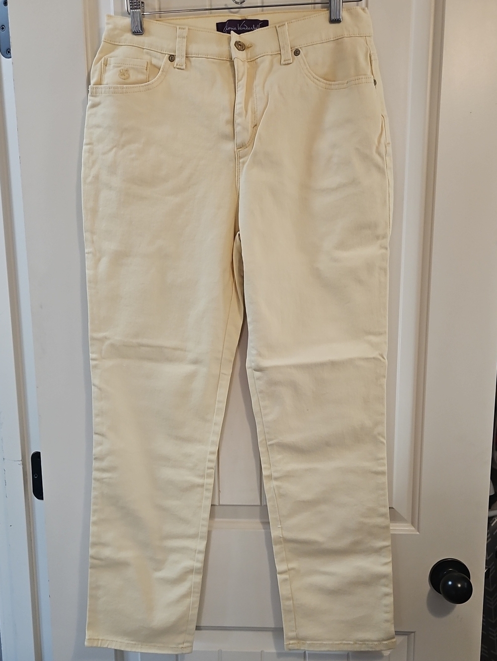 Gloria Vanderbilt Cream Straight-Leg Jeans for Women